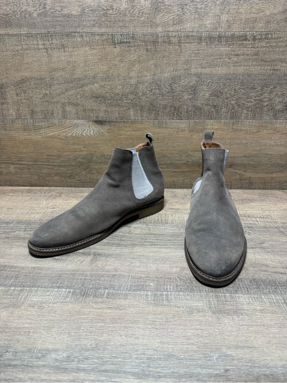 Gordon Rush Men’s Gray Suede Chukka Chelsea Boots